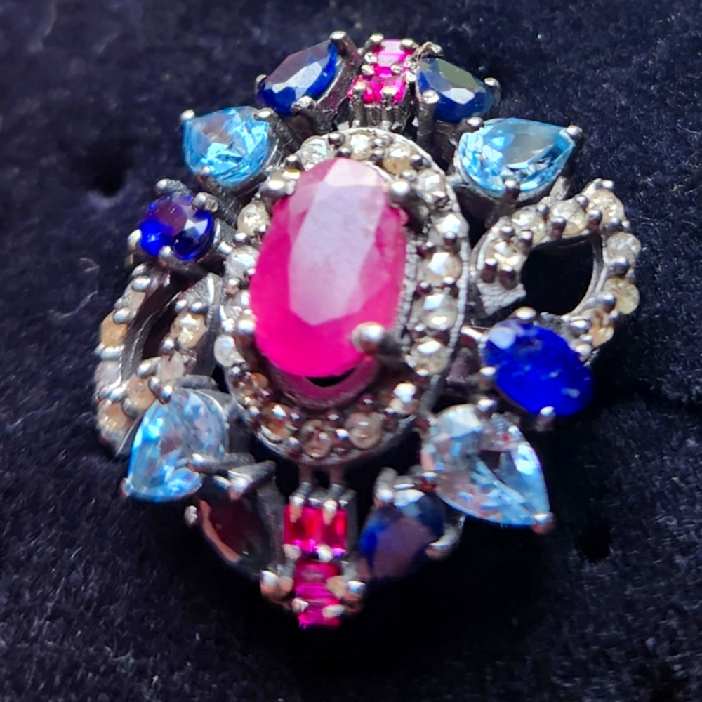 Lovely multi stone ring 7